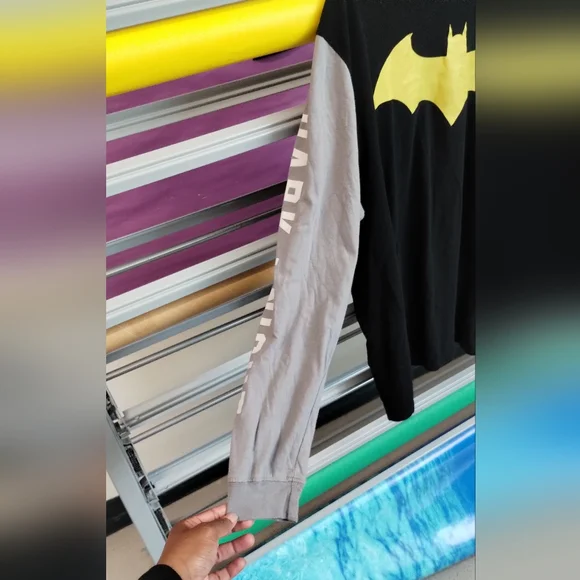 DC Comics The Dark Knight Batman  Long Sleeve Shirt  (Fading on Size Tag) - Picture 7 of 16